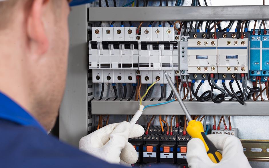 besoin d'un électricien Montry